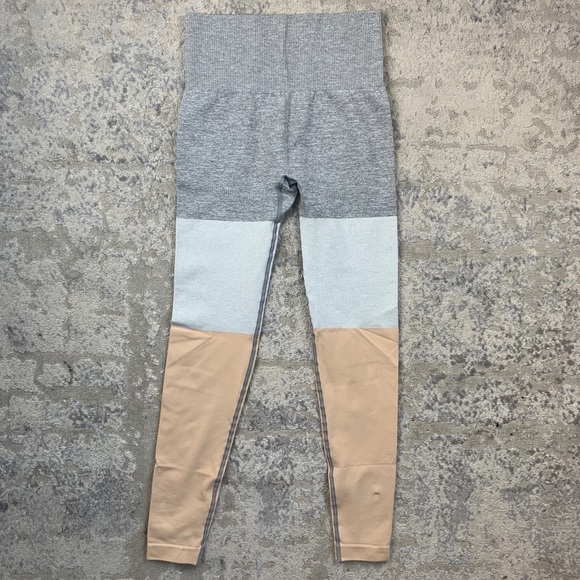 Color block Grey/White/Orange WorkOut Yoga Set - Picture 9 of 11